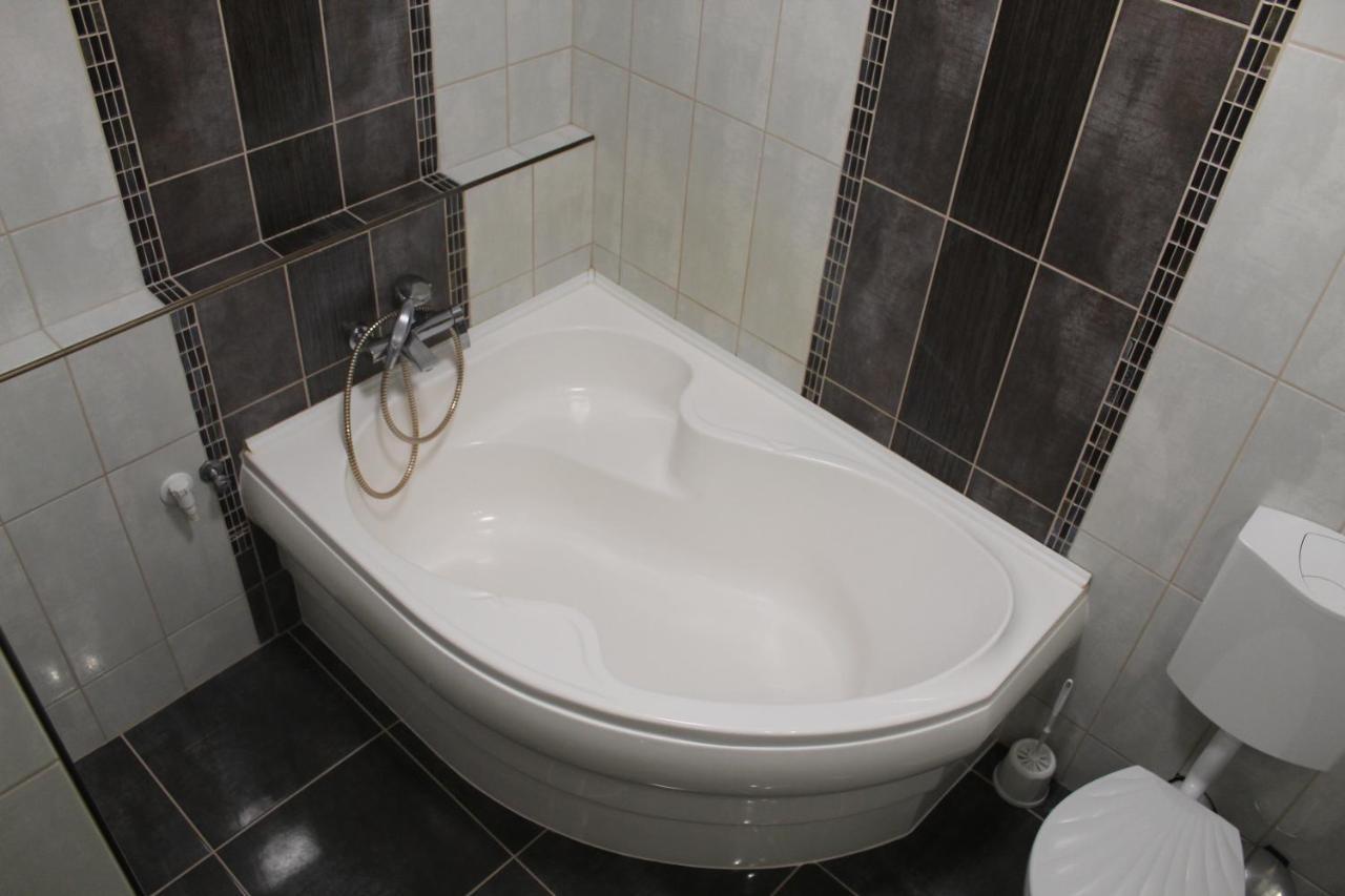 Sunny House Apartman Szeged Bagian luar foto