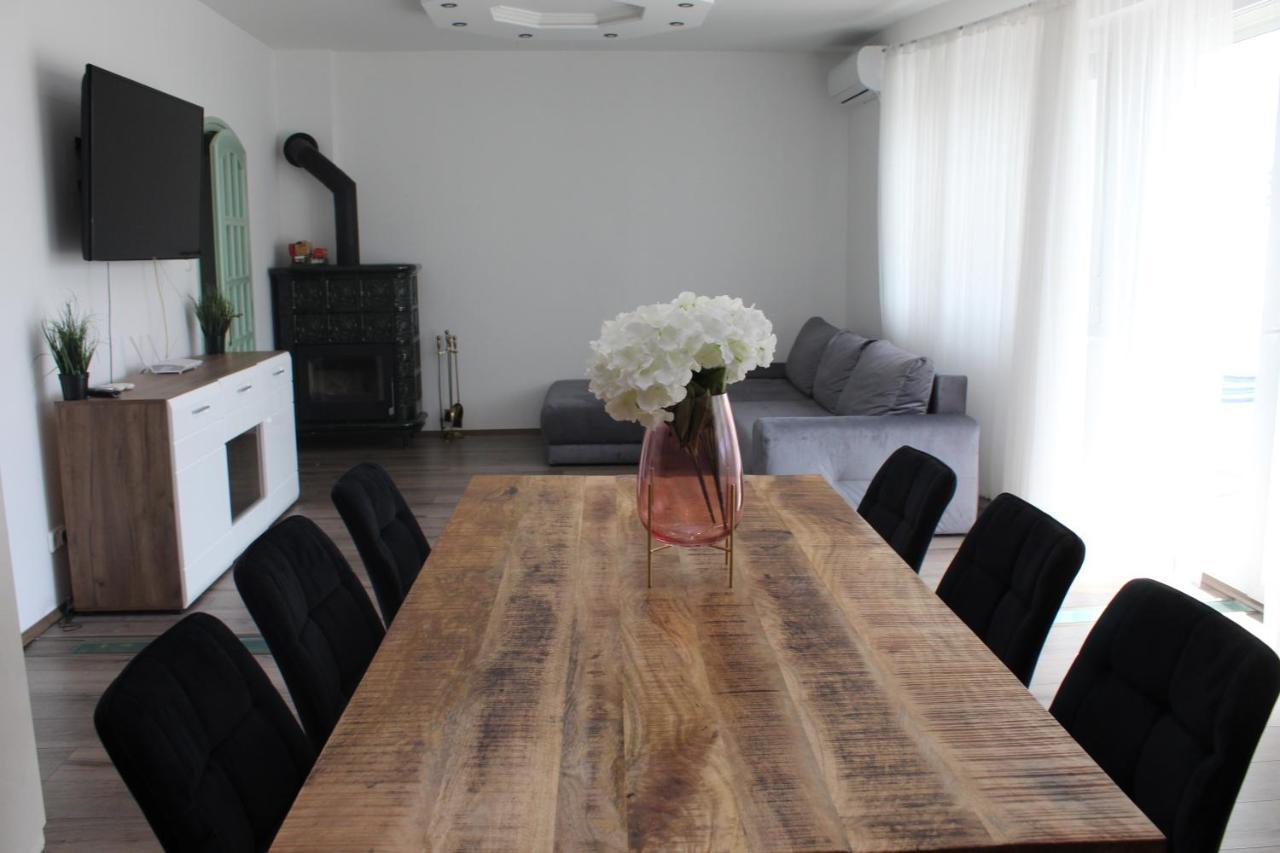 Sunny House Apartman Szeged Bagian luar foto