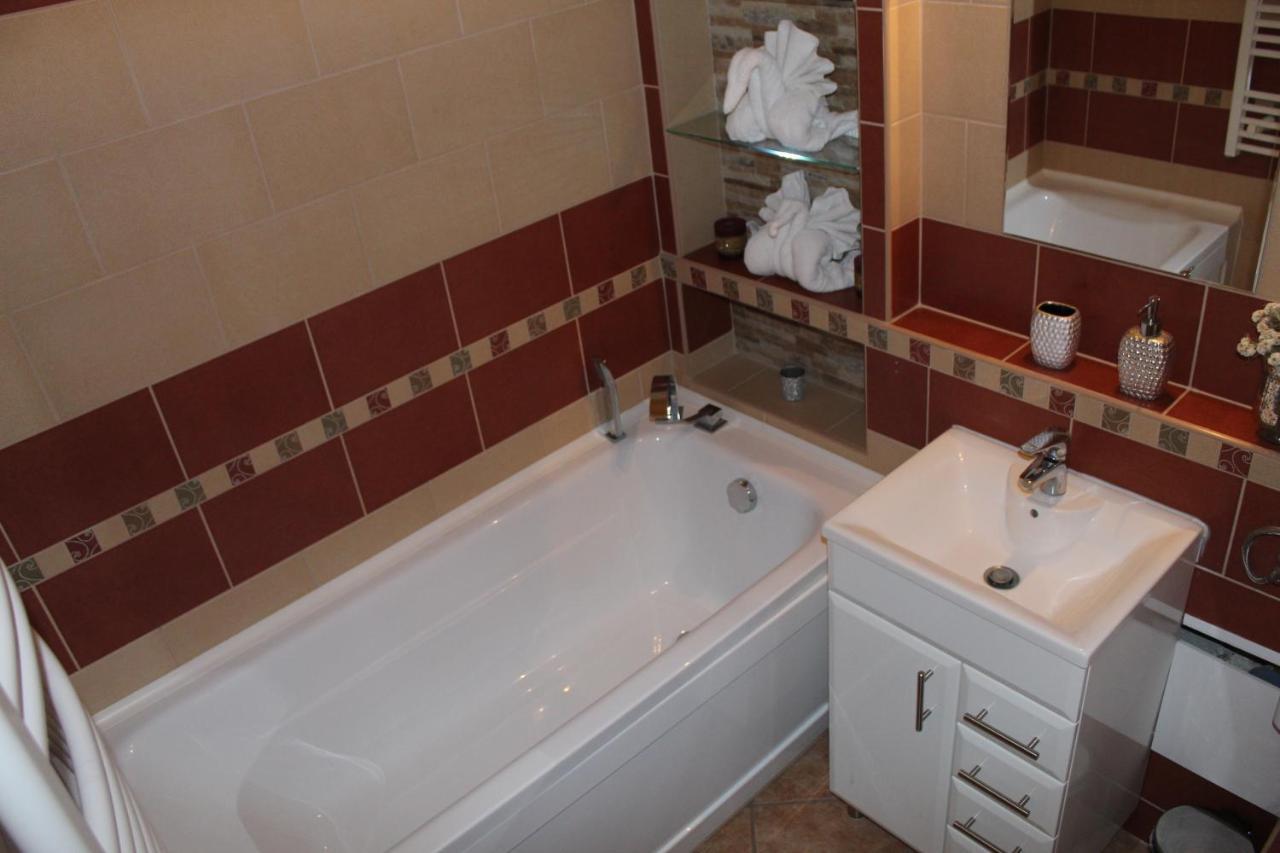 Sunny House Apartman Szeged Bagian luar foto